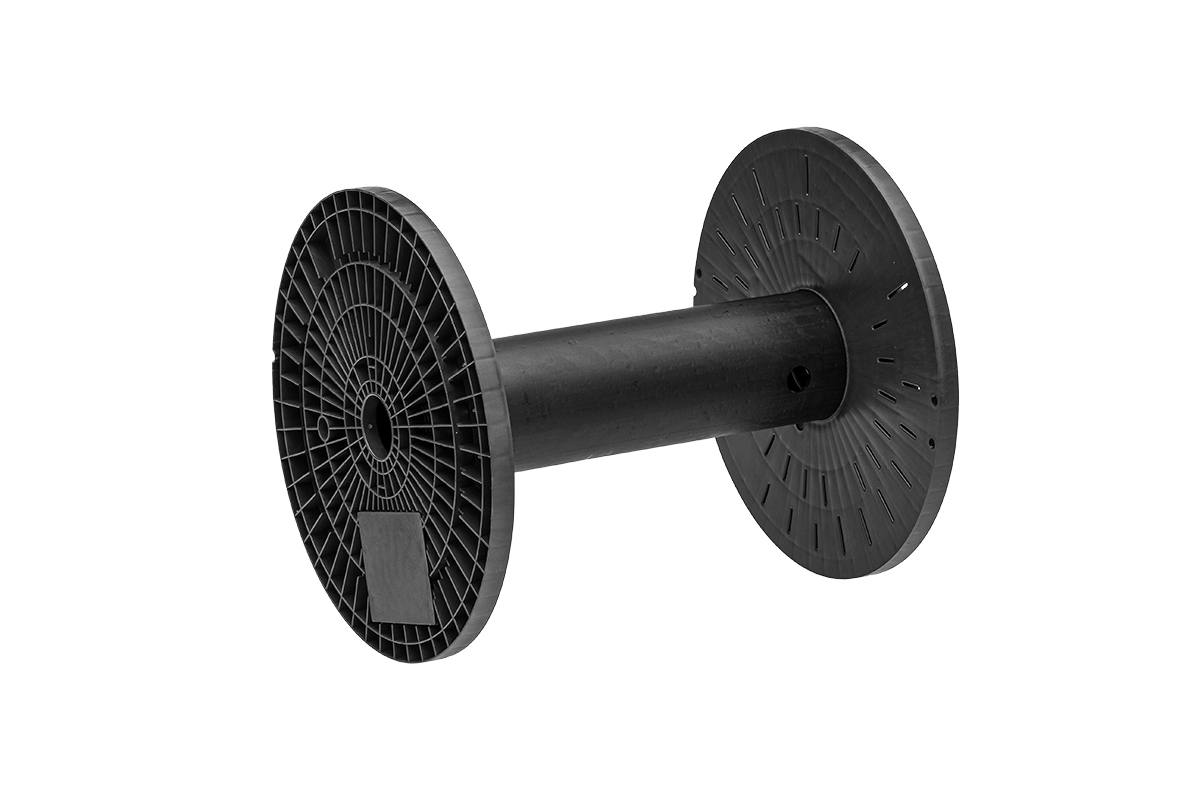 Freigestellte Darstellung einer Kunststoffspule von PURUS PLASTICS in dunkelgrauer Farbe