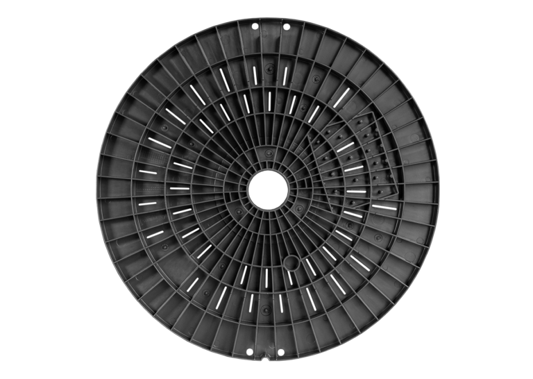 Seitliche Ansicht einer schwarzen Spule